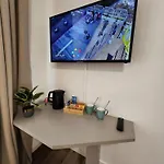 Wohnen Am Schlosspark - - Nahe Messe, Schnelles Wlan, Freie Parkplaetze, Fruehstueck Verfuegbar Apartament