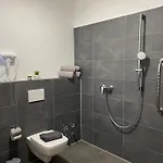 Wohnen Am Schlosspark - - Nahe Messe, Schnelles Wlan, Freie Parkplaetze, Fruehstueck Verfuegbar Бад-Зальцуфлен