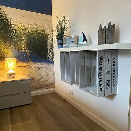 Wohnen Am Schlosspark - - Nahe Messe, Schnelles Wlan, Freie Parkplaetze, Fruehstueck Verfuegbar דירה באד זאלצפלן