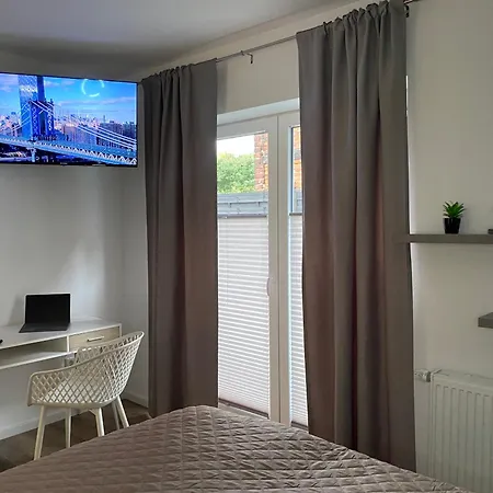 Apartmán Wohnen Am Schlosspark - - Nahe Messe, Schnelles Wlan, Freie Parkplaetze, Fruehstueck Verfuegbar Bad Salzuflen