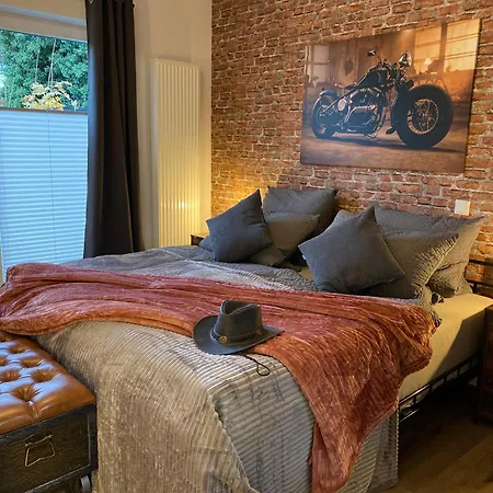Apartamento Wohnen Am Schlosspark - - Nahe Messe, Schnelles Wlan, Freie Parkplätze, Frühstück Verfügbar *