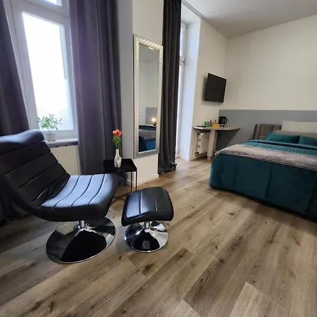 Apartament Wohnen Am Schlosspark - - Nahe Messe, Schnelles Wlan, Freie Parkplaetze, Fruehstueck Verfuegbar Bad Salzuflen