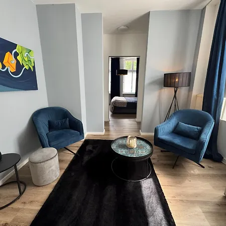Appartement Wohnen Am Schlosspark - - Nahe Messe, Schnelles Wlan, Freie Parkplaetze, Fruehstueck Verfuegbar Bad Salzuflen