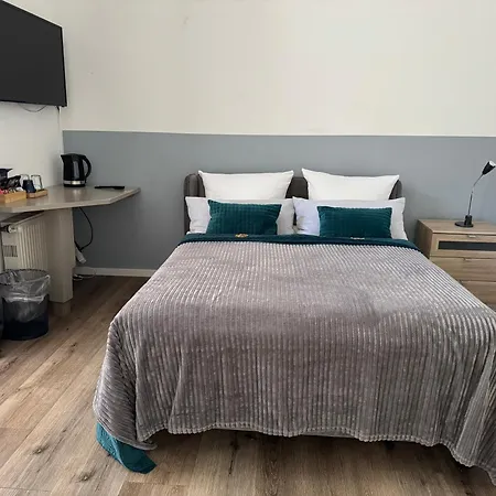 Appartement Wohnen Am Schlosspark - - Nahe Messe, Schnelles Wlan, Freie Parkplaetze, Fruehstueck Verfuegbar Bad Salzuflen