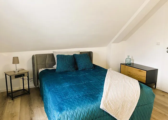 Apartmán Wohnen Am Schlosspark - - Nahe Messe, Schnelles Wlan, Freie Parkplaetze, Fruehstueck Verfuegbar Bad Salzuflen