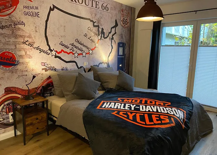 Wohnen Am Schlosspark - - Nahe Messe, Schnelles Wlan, Freie Parkplaetze, Fruehstueck Verfuegbar * באד זאלצפלן