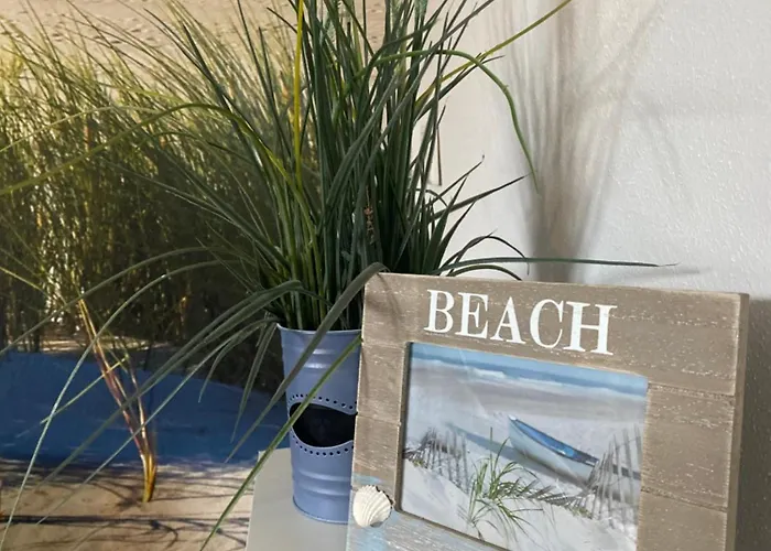 Wohnen Am Schlosspark - - Nahe Messe, Schnelles Wlan, Freie Parkplaetze, Fruehstueck Verfuegbar Apartmán