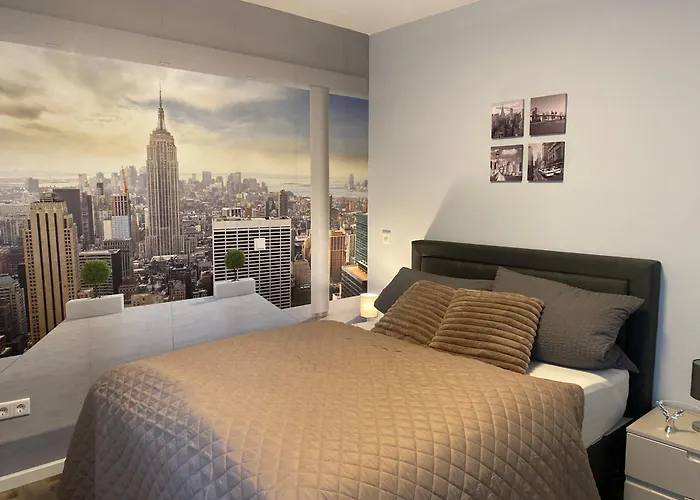 Wohnen Am Schlosspark - - Nahe Messe, Schnelles Wlan, Freie Parkplaetze, Fruehstueck Verfuegbar Apartmán