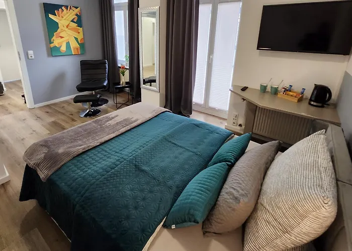 Wohnen Am Schlosspark - - Nahe Messe, Schnelles Wlan, Freie Parkplaetze, Fruehstueck Verfuegbar Bad Salzuflen