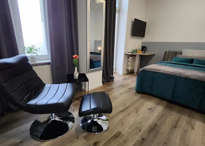 Appartement Wohnen Am Schlosspark - - Nahe Messe, Schnelles Wlan, Freie Parkplaetze, Fruehstueck Verfuegbar Bad Salzuflen