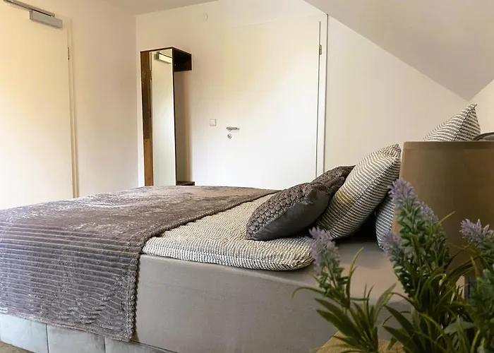 Wohnen Am Schlosspark - - Nahe Messe, Schnelles Wlan, Freie Parkplaetze, Fruehstueck Verfuegbar Appartement Bad Salzuflen