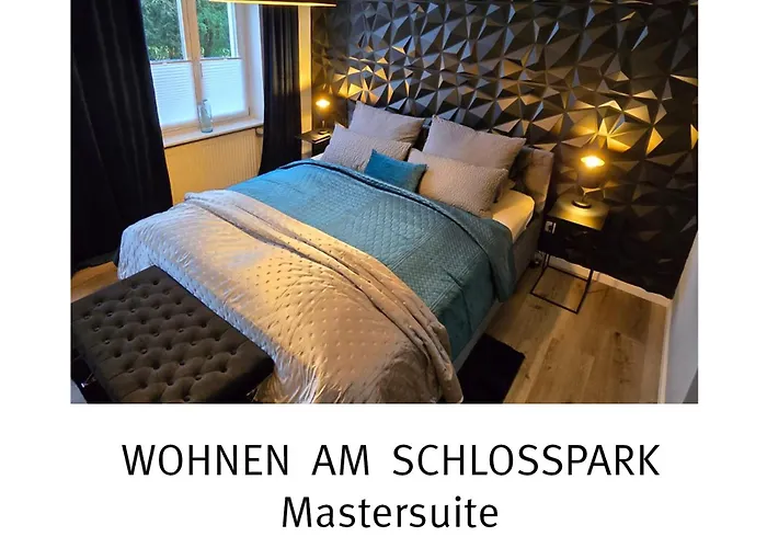 Wohnen Am Schlosspark - - Nahe Messe, Schnelles Wlan, Freie Parkplaetze, Fruehstueck Verfuegbar דירה באד זאלצפלן